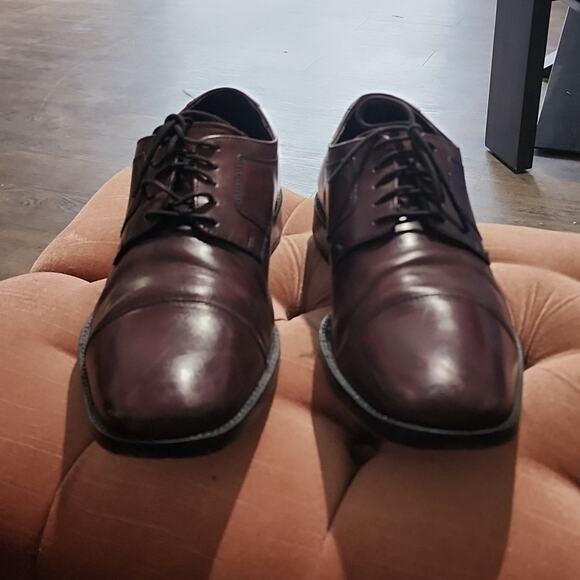 JOHNSTON & MURPHY MENS LEATHER BURGUNDY OXFORDS SIZE 11 MADE IN INDIA - Picture 2 of 15